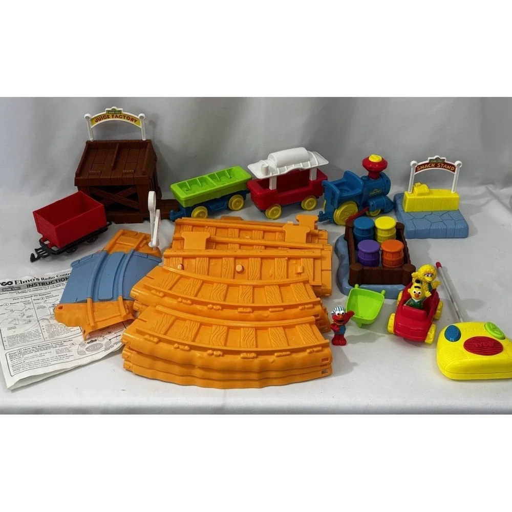 1996 Tyco Sesame Street Elmo Radio Control Railroad Train Set Snack & Juice
